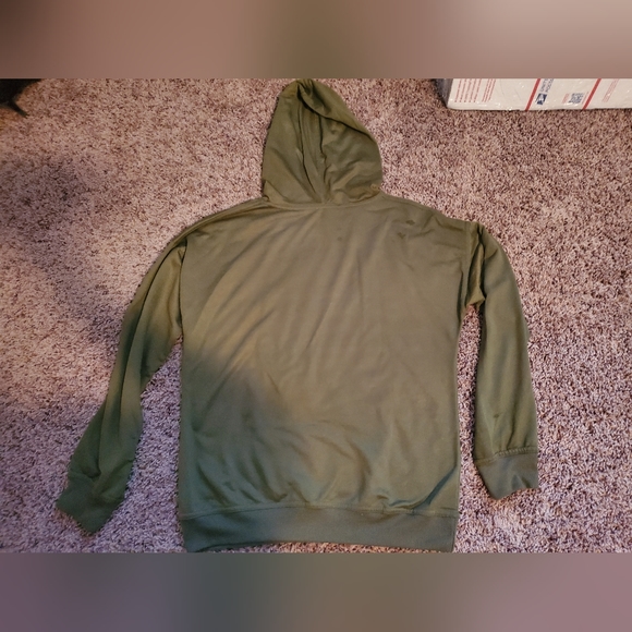 Army green pocketed hoodie - Picture 6 of 6